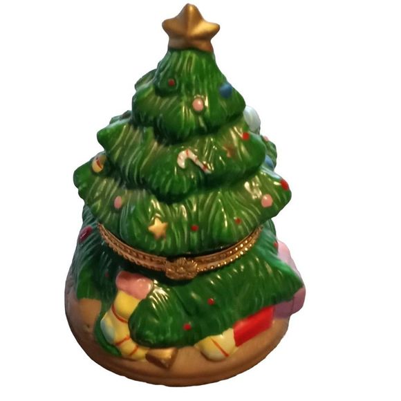 Porcelain 5" Christmas tree trinket/jewelry box hand painted early 90's - Picture 1 of 9
